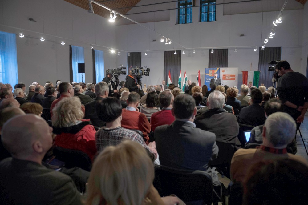 Sűrű lesz a Fidesz kampányprogramja