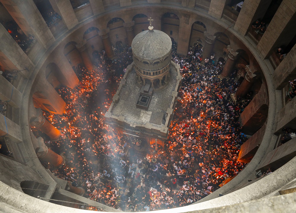 Az ortodox keresztények a tűzszentelést ünnepelték
