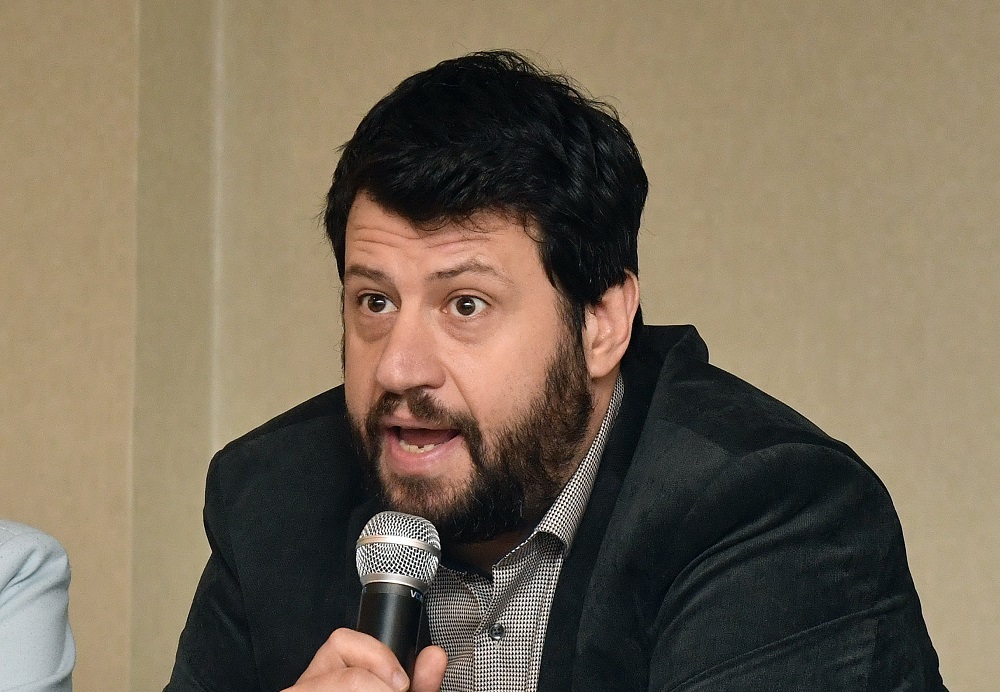 Puzsér szerint a „régi baloldal” a pozíciókról „seftel”