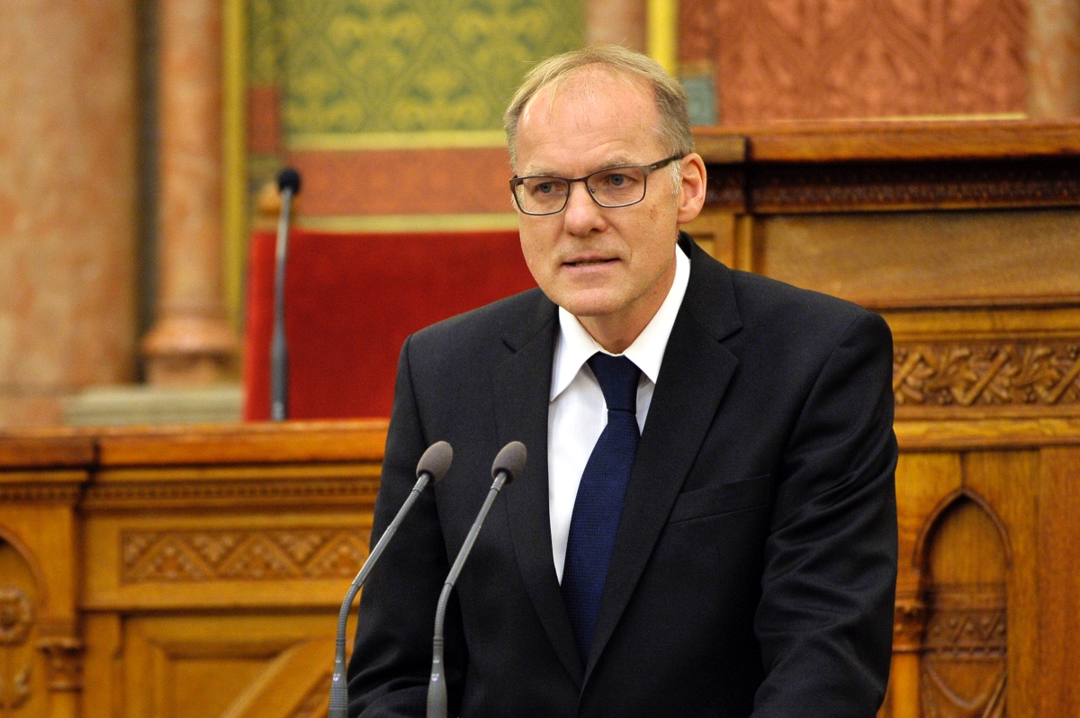 Darák Péter: gyenge jellem kemény nyomás alatt