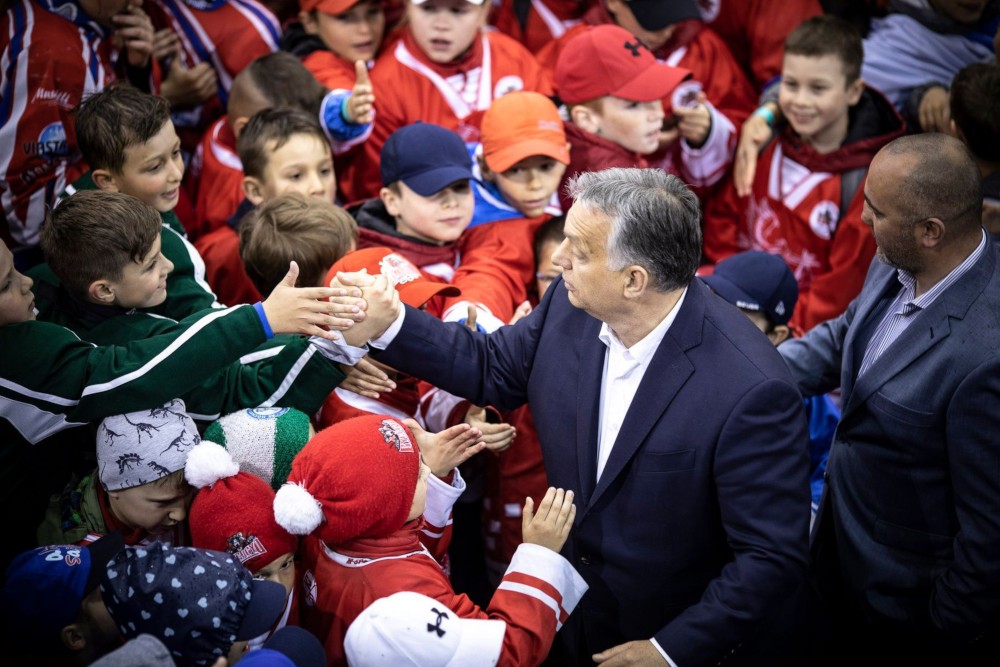 Orbán Viktor a Székelyföldi Jégkorong Akadémián járt