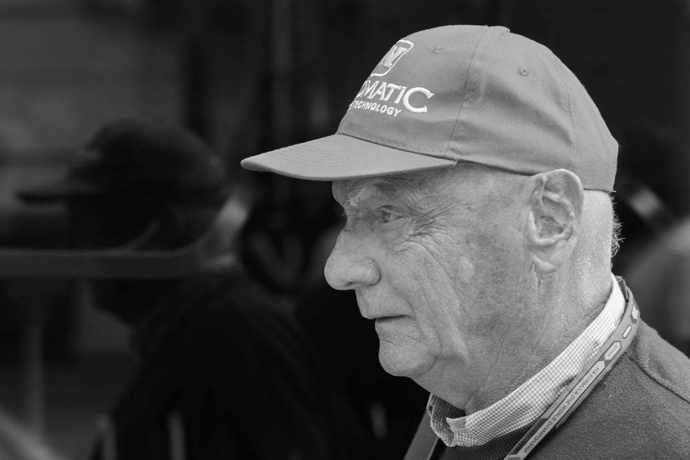 Elhunyt Niki Lauda