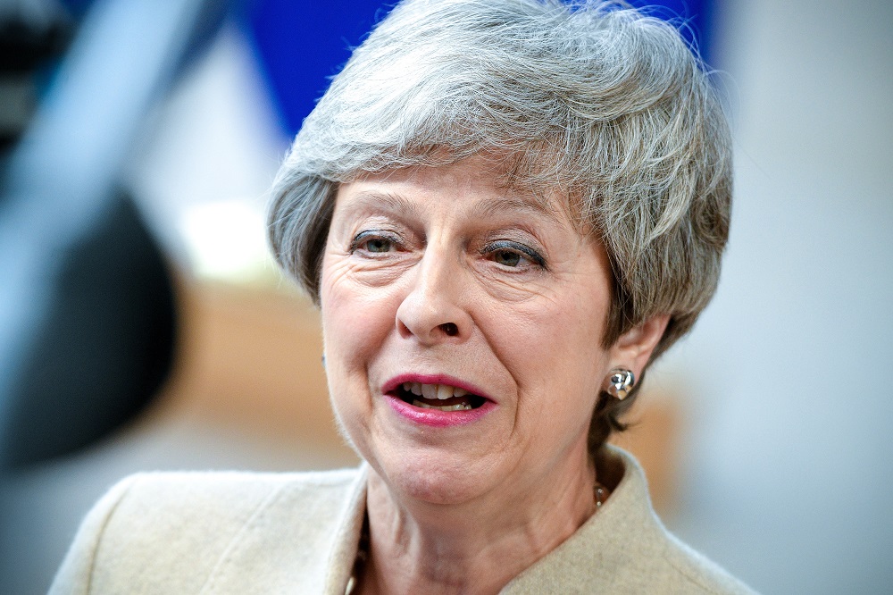 Theresa May: „a Brexit az utódomra marad”