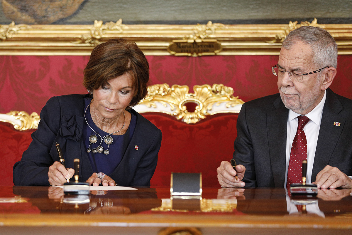 Nyilvánosságra hozták az átmeneti osztrák kormány névsorát