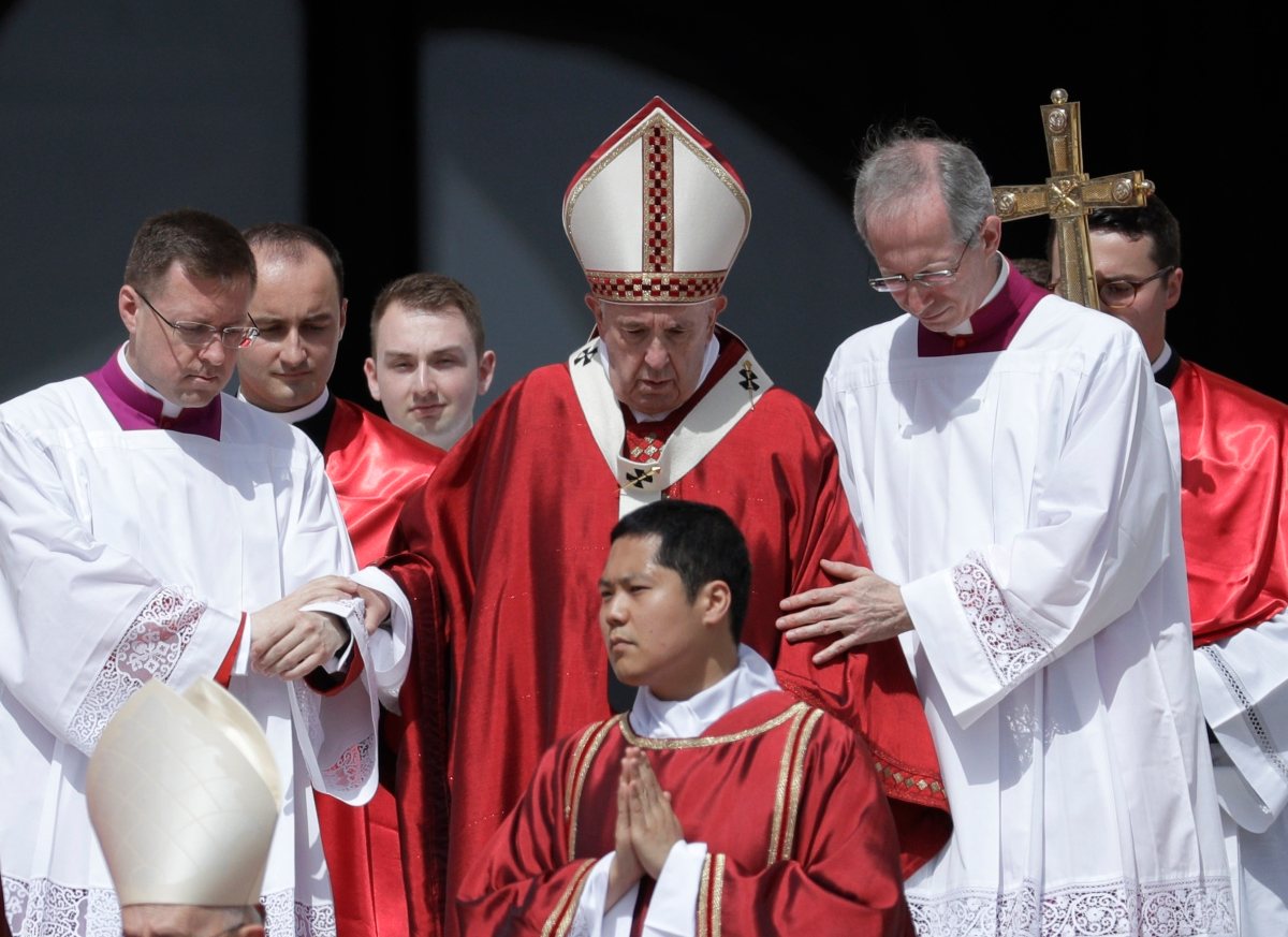 A valódi emberi közösségeket szorgalmazza a pápa