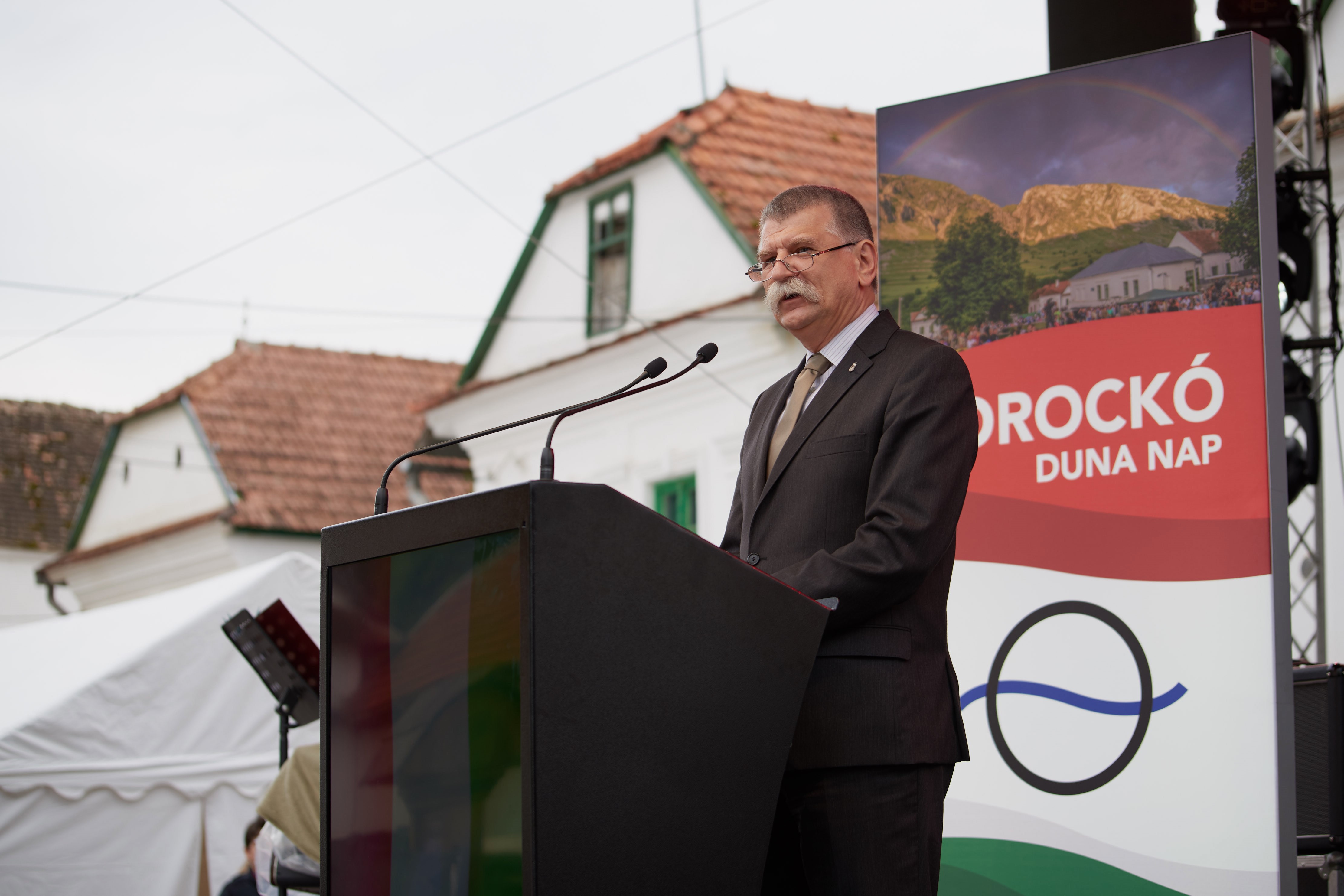 Újjá kell építeni az összetartozás kultúráját