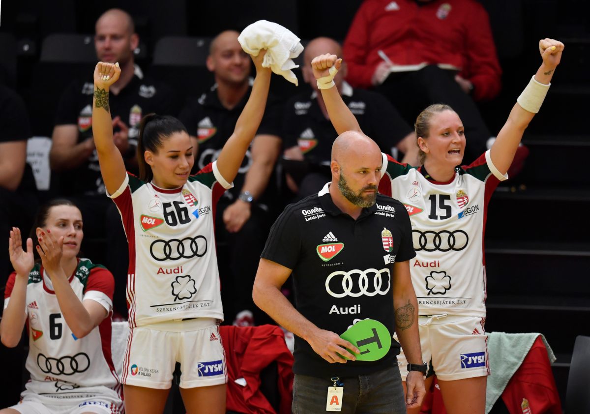 Óriási győzelmet aratott a női magyar kézilabda válogatott