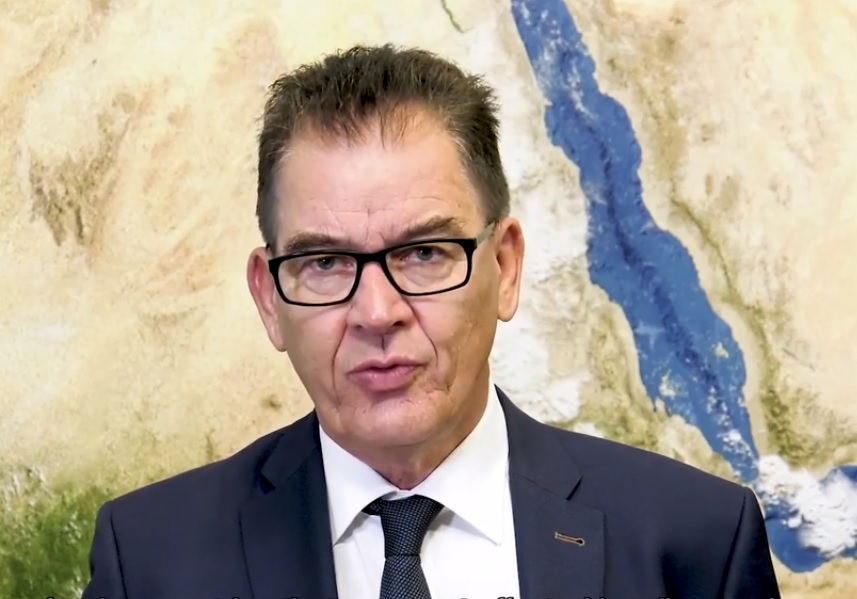 Migránsmentő akciót szorgalmaz a német fejlesztési miniszter