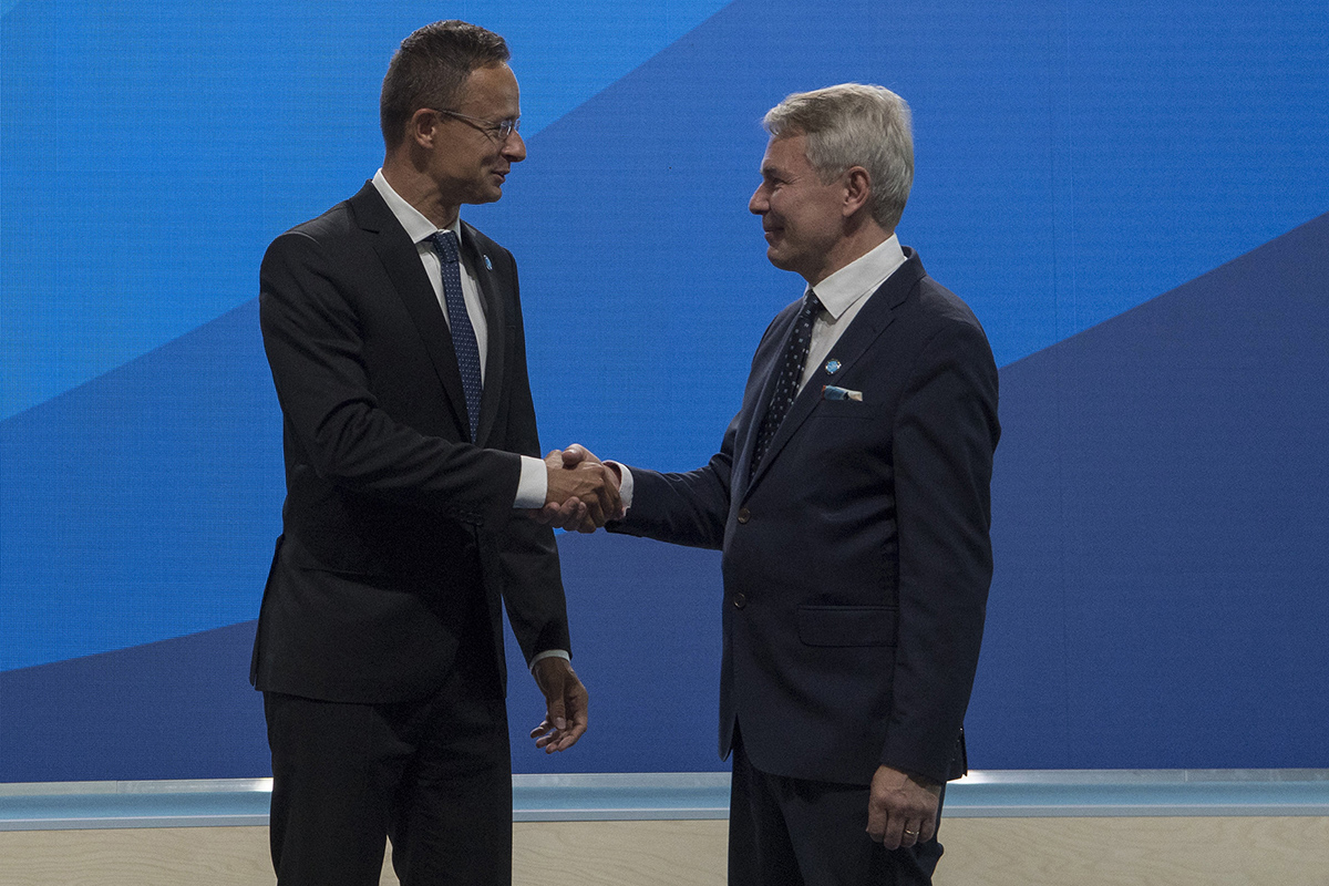 A bizottság hamarosan lecserélődik