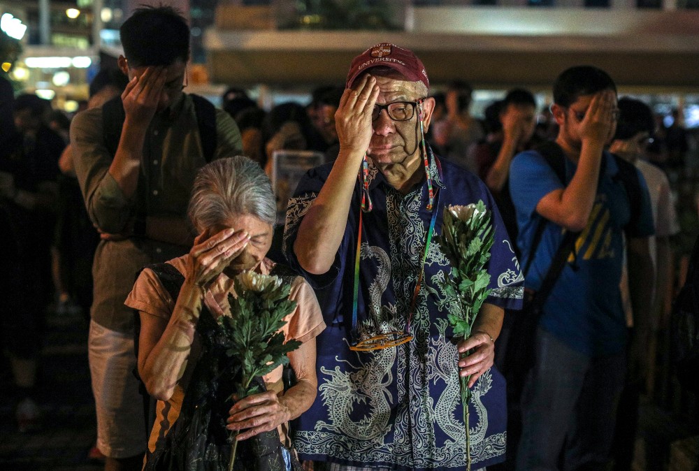 Könnygázt vetett be a rendőrség