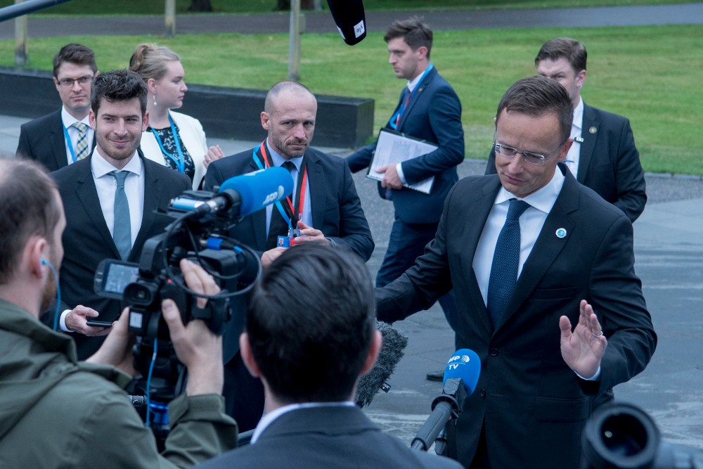 Vakvágányra vitték az EU bővítésének ügyét