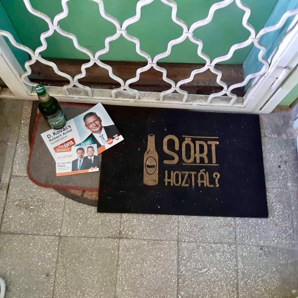 Kampány humorral fűszerezve