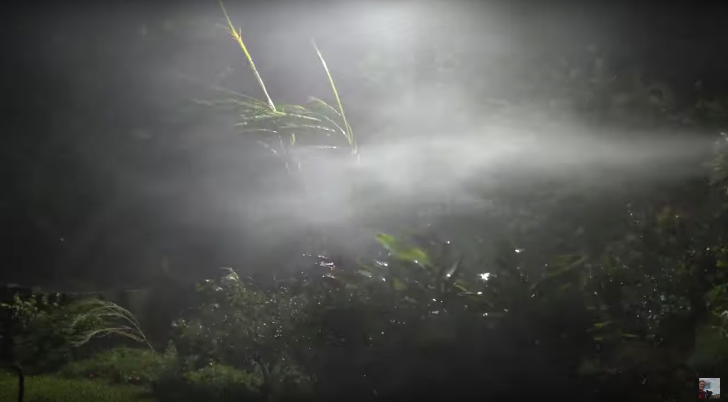 Tájfun közelít a Csendes-óceánon Japán felé