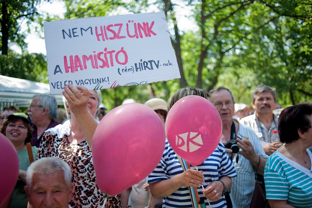 DK: a babaváró hitel lufiintézkedés