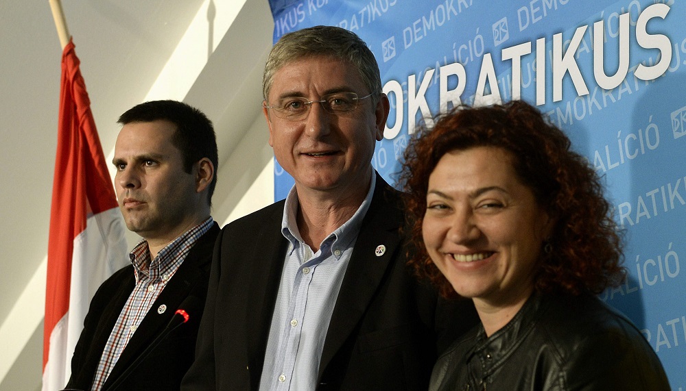 A DK stabilizálta vezető pozícióját az ellenzéki oldalon