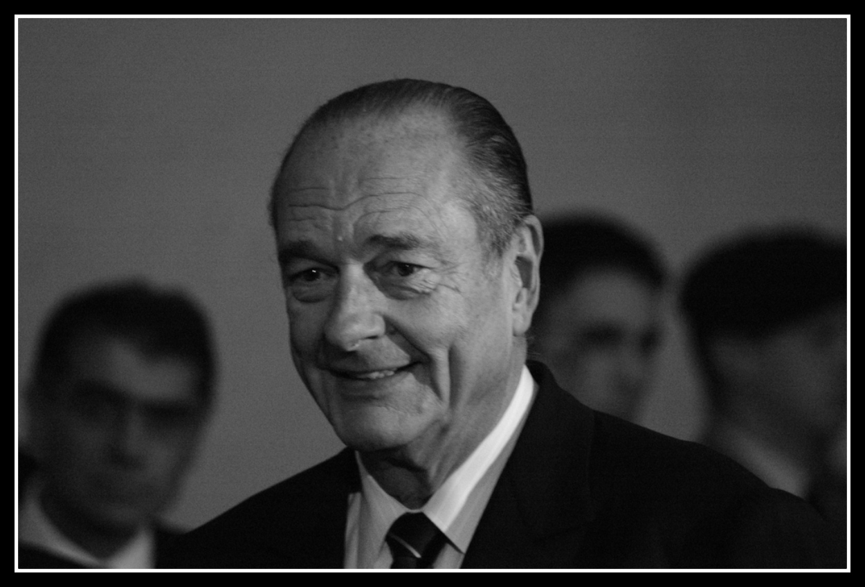 Orbán Viktor is elbúcsúztatja Chirac elnököt