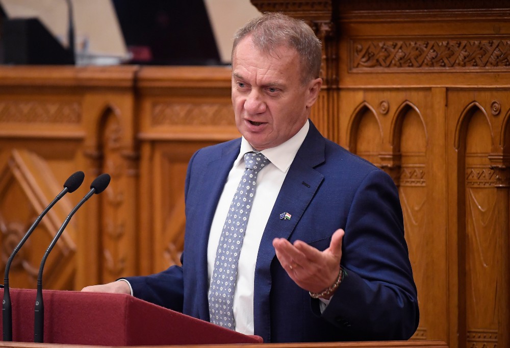 Varju: a növekedés nem fenntartható