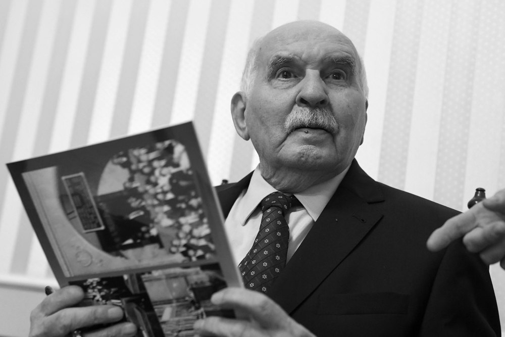 Elhunyt Horváth János