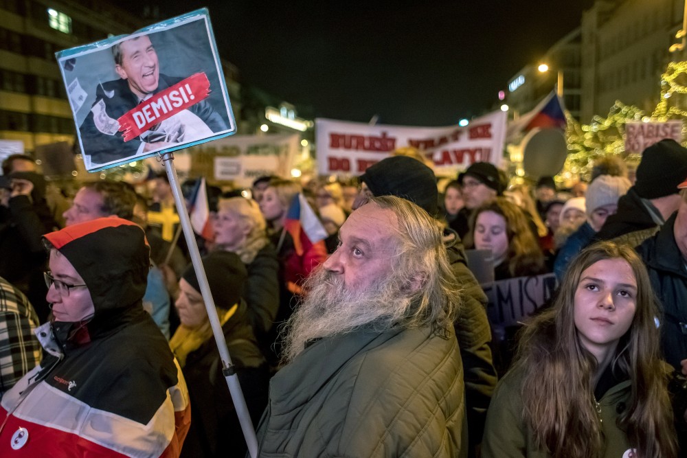 Ismét tüntetett a cseh ellenzék