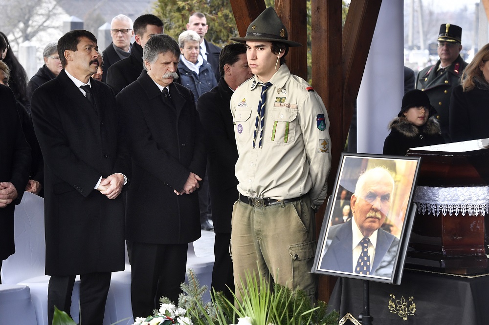 Áder János: Horváth János formálni akart