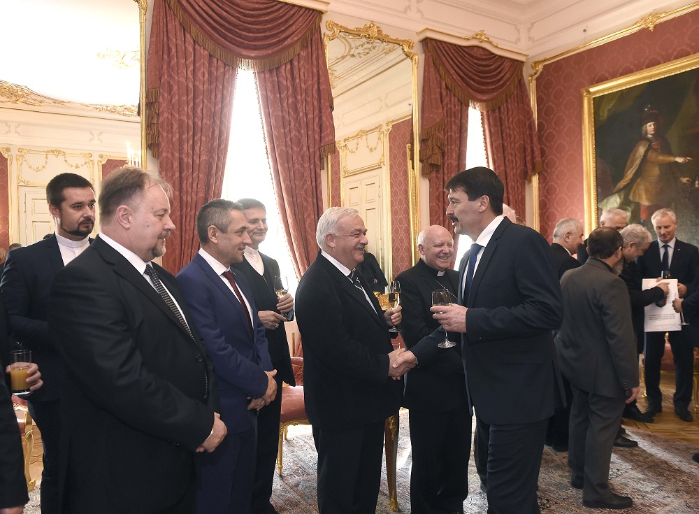 Áder János: Isten időről időre lehetőséget ad a csodatételre