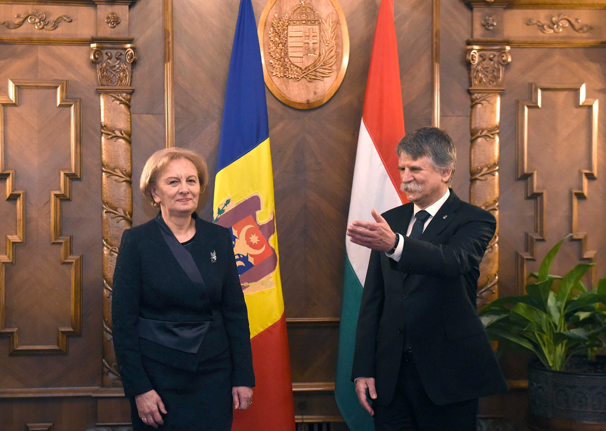 Magyarország támogatja Moldova integrációs törekvéseit