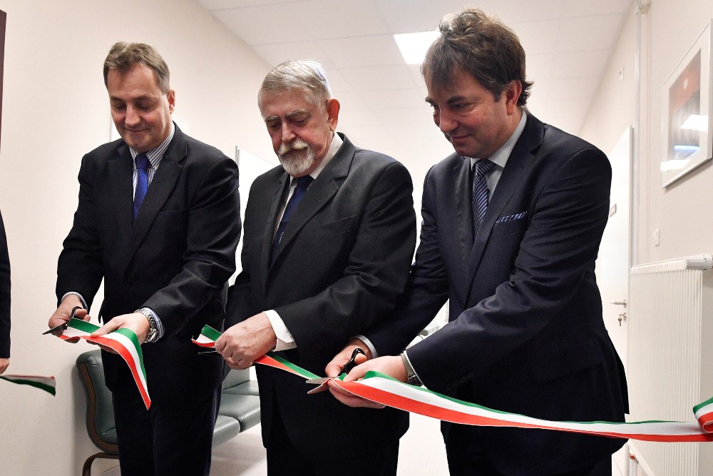 Átadták az OOI felújított fekvőbeteg-osztályát