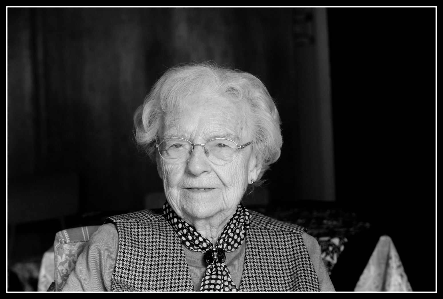 Elhunyt Szőnyi Erzsébet