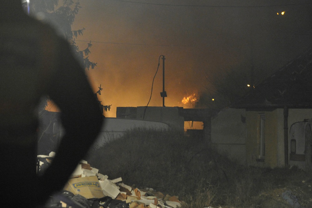 Körülhatárolták a tüzet a III. kerületi Kunigunda útján