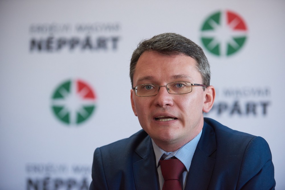 Egyesülhet az Erdélyi Magyar Néppárt és a Magyar Polgári Párt