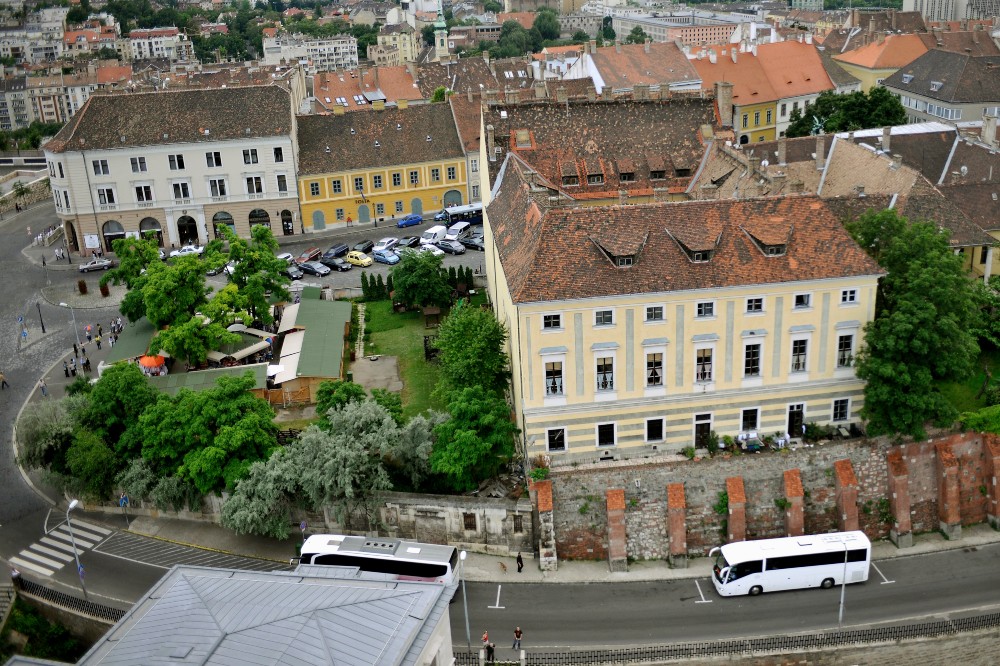 Nem hívták meg a Várkapitányságot