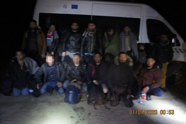 Százötven migránst tartóztattak fel újév napján