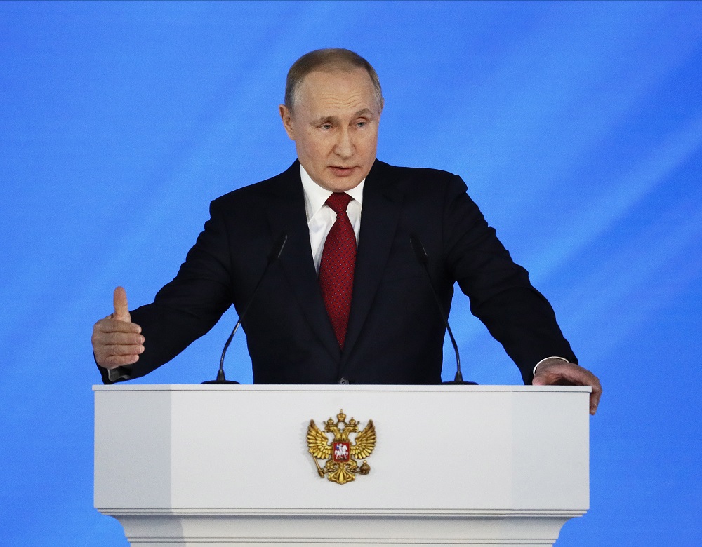 Putyin: Oroszországnak erős elnöki köztársaságnak kell maradnia