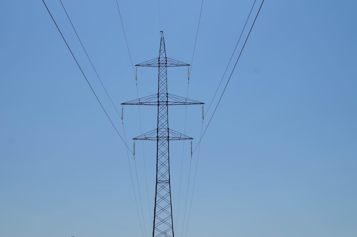 Nem maradnak áram nélkül a még le nem szerződött versenypiaci kisfogyasztók