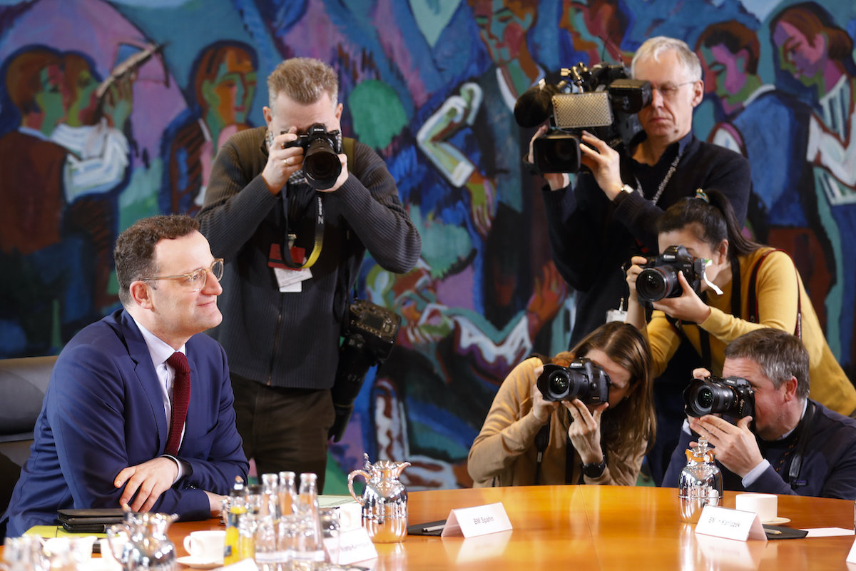 Vezetheti-e homoszexuális a CDU-t?