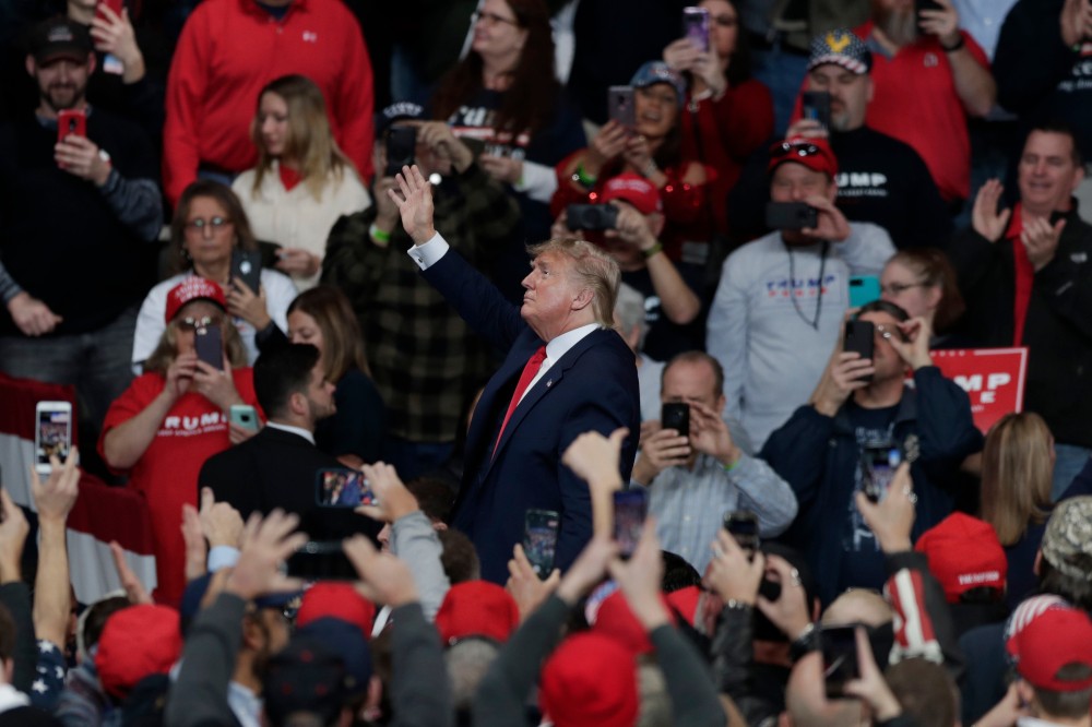 Felmentették a vádak alól Donald Trumpot