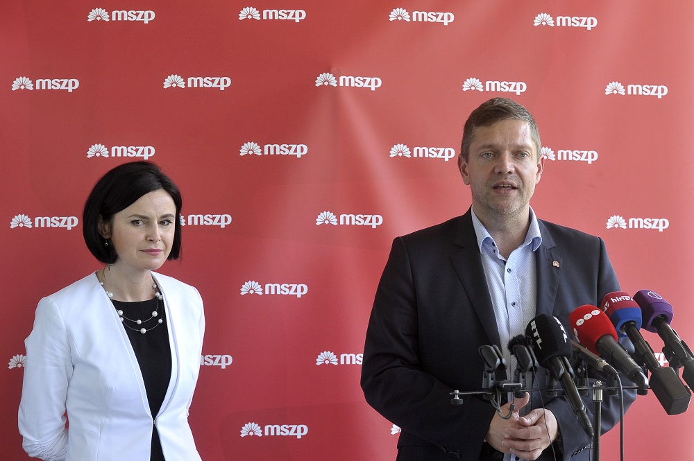 Tóth Bertalan alatt történelmi mélypontra süllyedt az MSZP