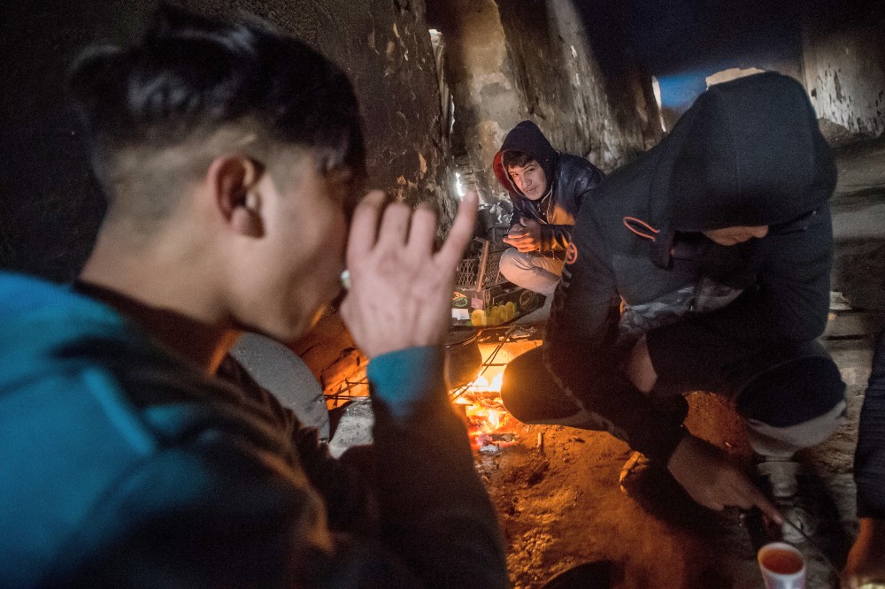 Migránsok betelepítése ellen gyűjtenek aláírásokat