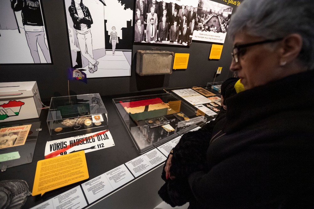 A rendszerváltás tárgyai