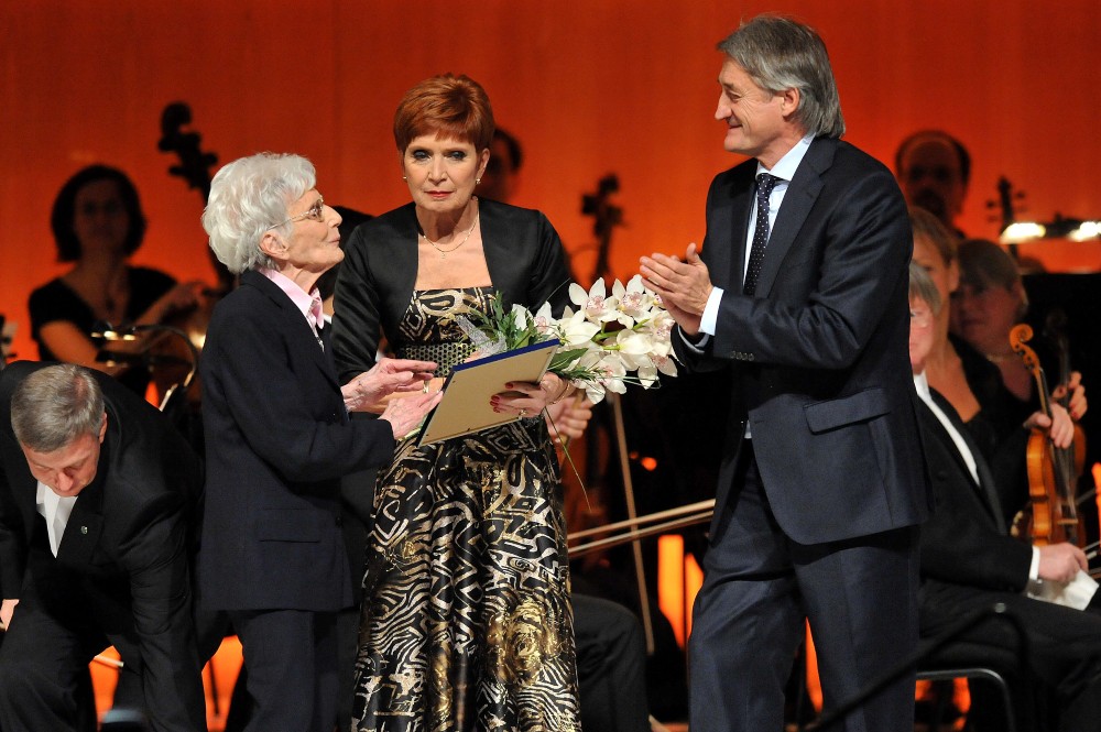 Elhunyt Székely Éva olimpiai bajnok úszó