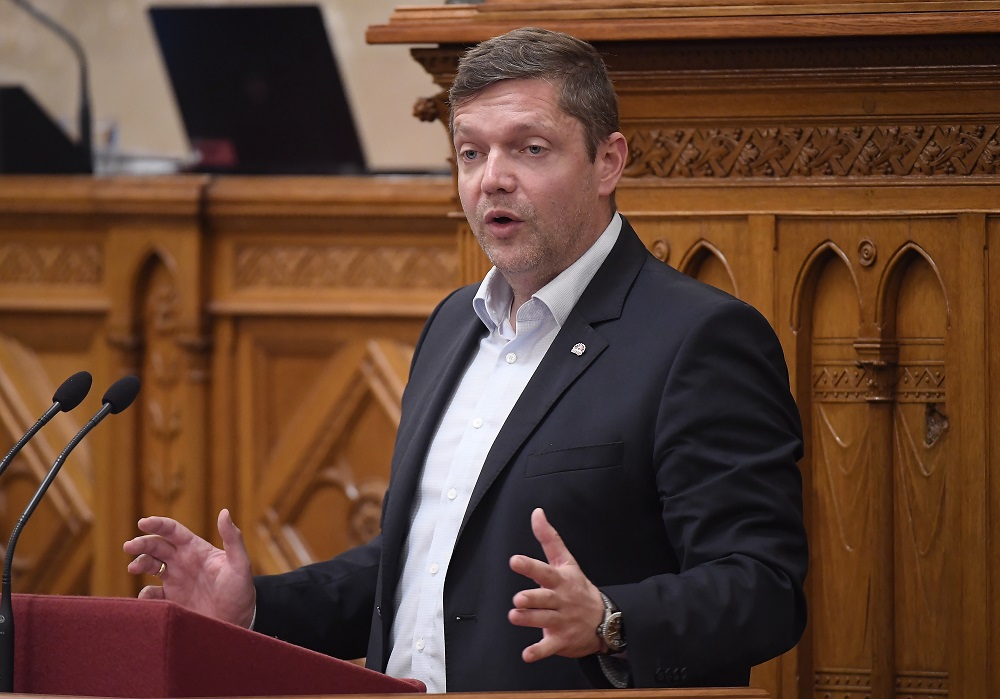 Tóth Bertalan: „senki sem tekintheti lábtörlőjének az MSZP-t”