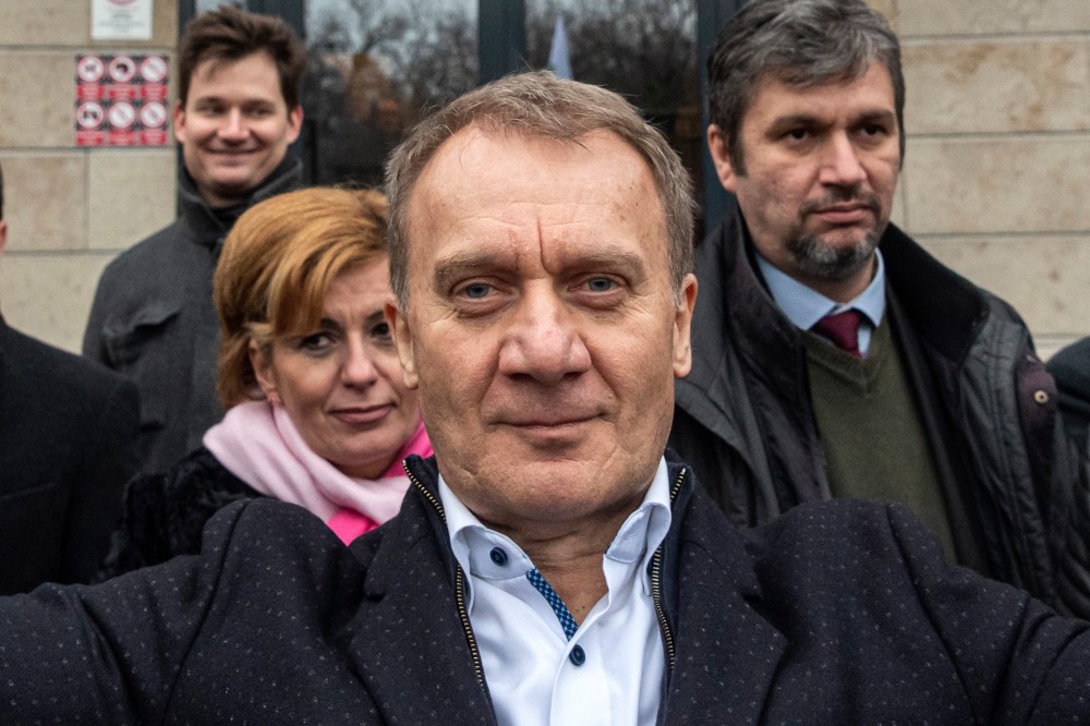 Rétvári Bence elmagyarázta a nyugdíjszámítást Varju Lászlónak