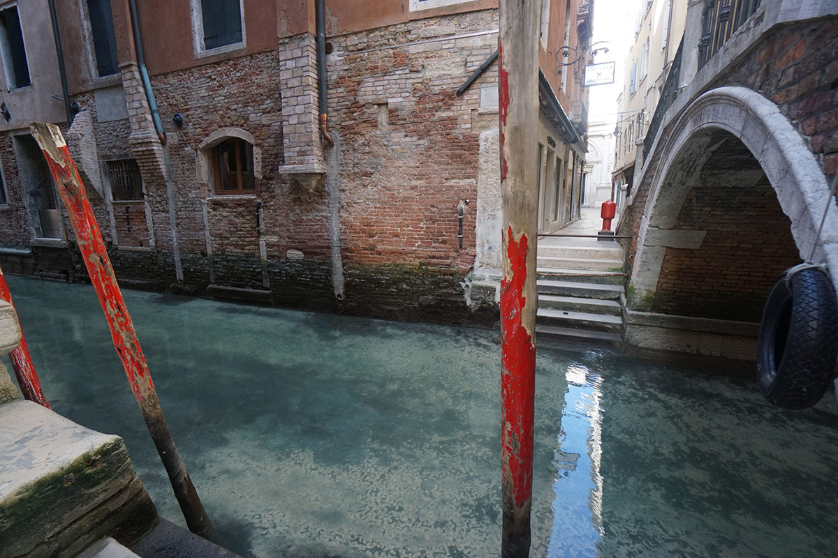 Még nem látszik a kijárási tilalom vége Olaszországban