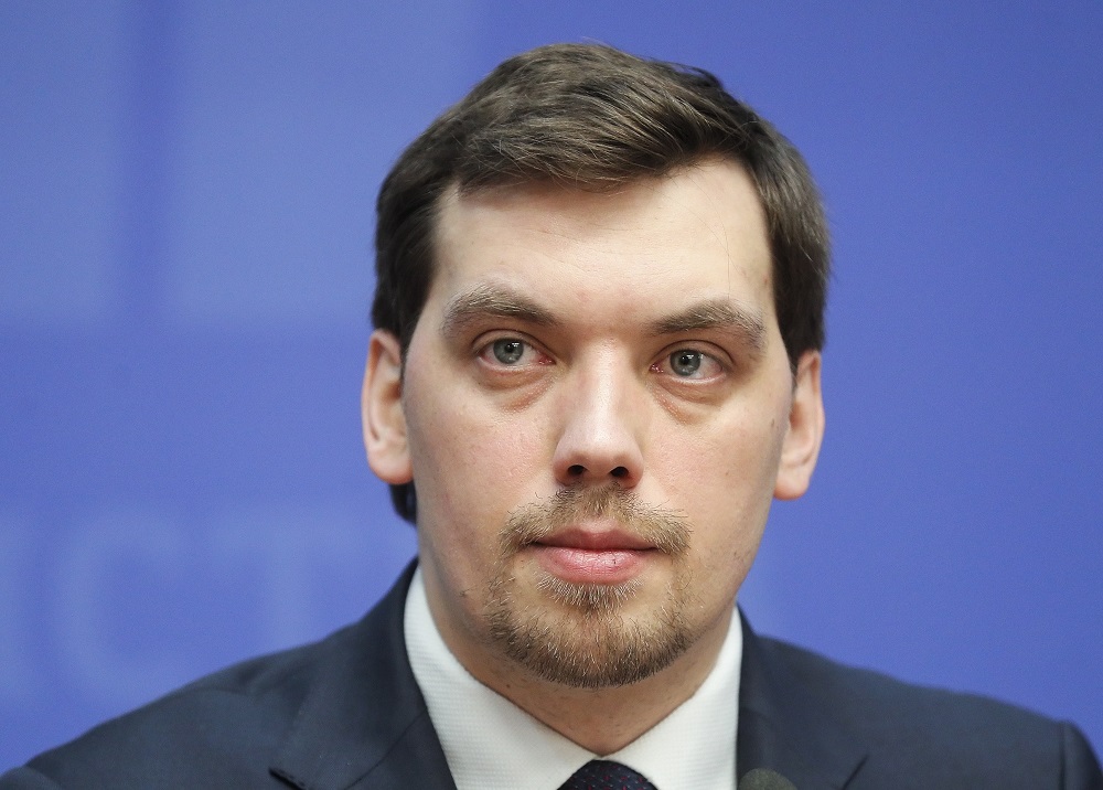 Megszavazta a parlament az ukrán kormányfő menesztését