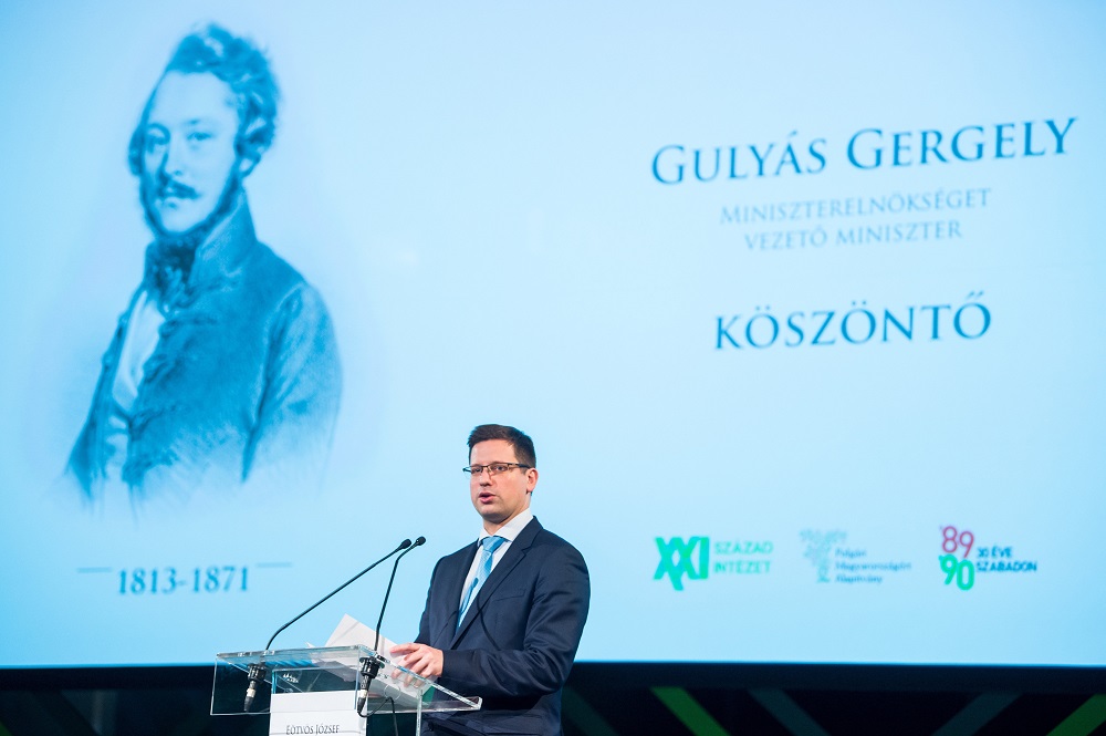 Közép-Európa évszázados tapasztalata felértékelődik