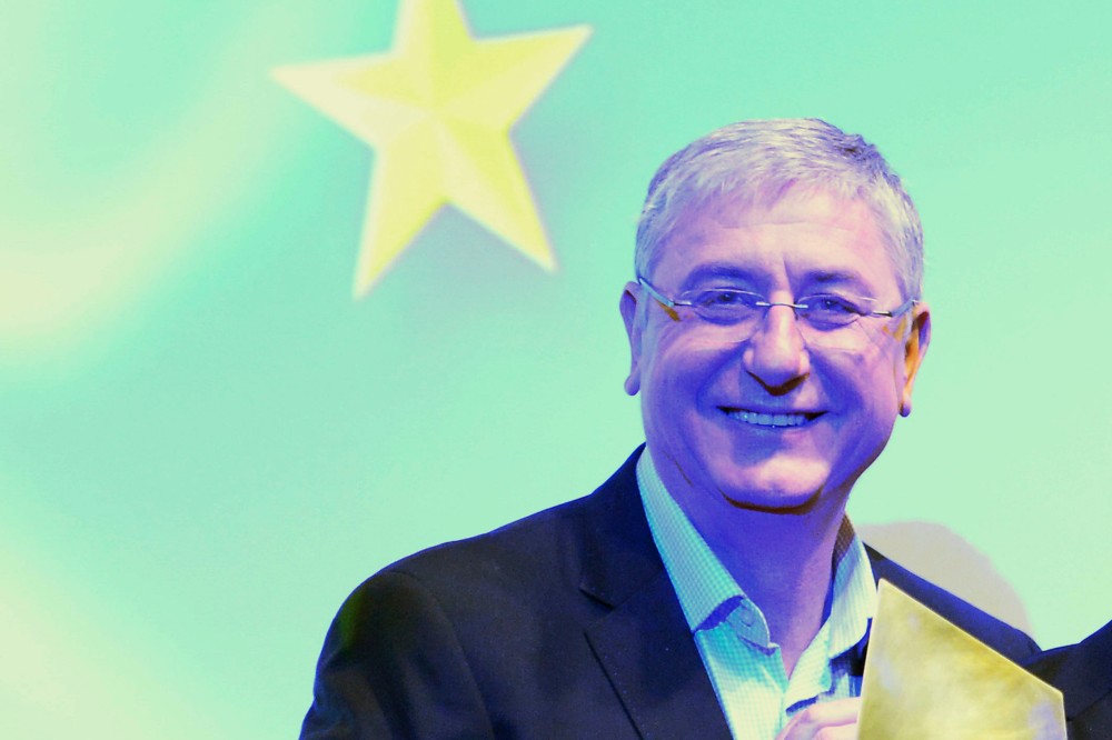 Gyurcsányék felfüggesztik az aláírásgyűjtést