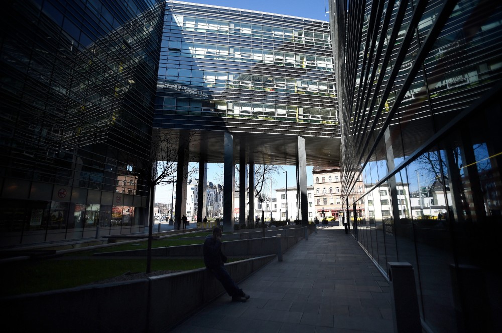 Irodákat zártak le egy fertőzött miatt