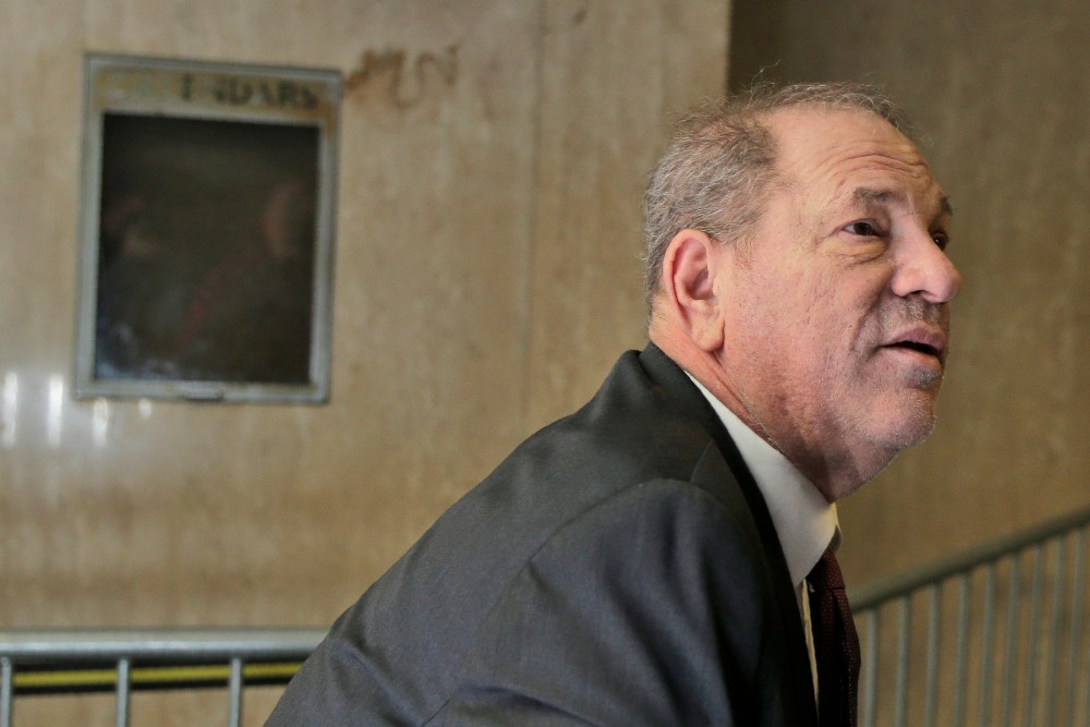 Weinstein megkezdte börtönbüntetését