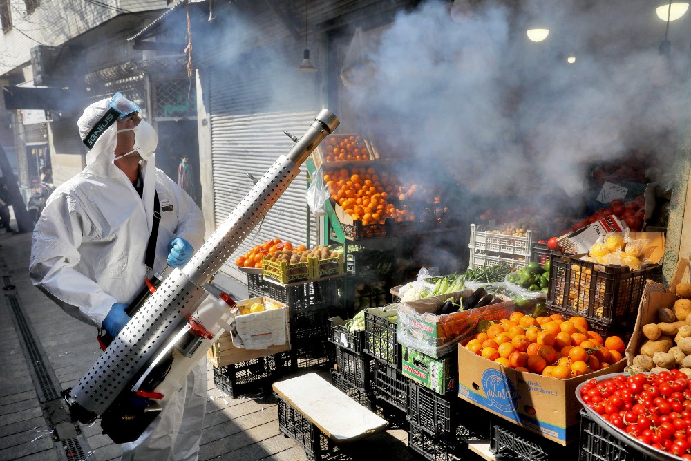 Iránban kiürítik az utcákat