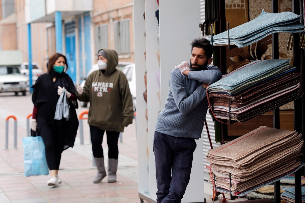 Sokan utazgatnak Iránban